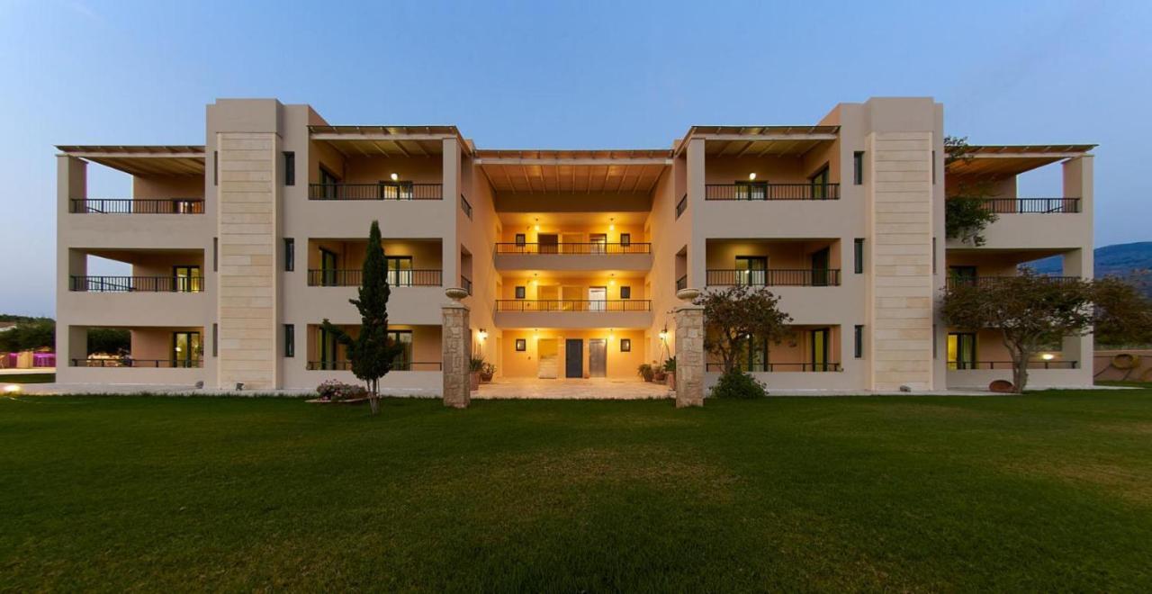 Golden Bay Hotel Apartments มาเลีย ภายนอก รูปภาพ