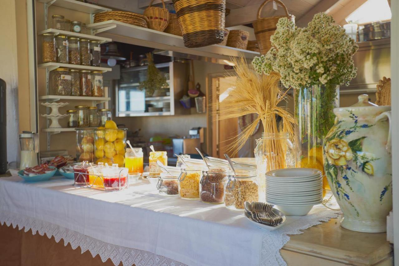 Golden Bay Hotel Apartments มาเลีย ภายนอก รูปภาพ