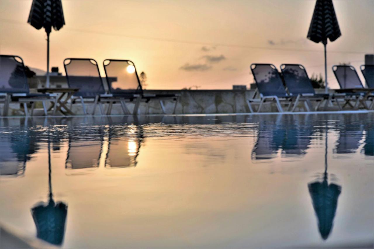 Golden Bay Hotel Apartments มาเลีย ภายนอก รูปภาพ