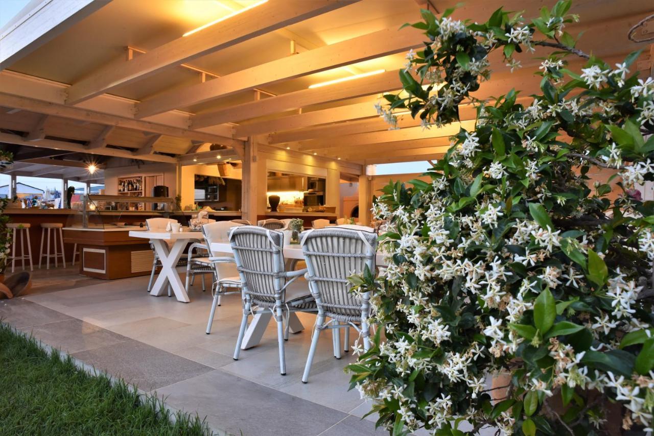 Golden Bay Hotel Apartments มาเลีย ภายนอก รูปภาพ