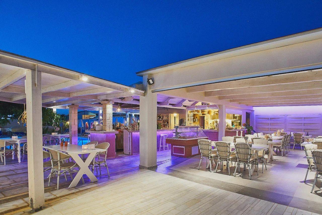 Golden Bay Hotel Apartments มาเลีย ภายนอก รูปภาพ