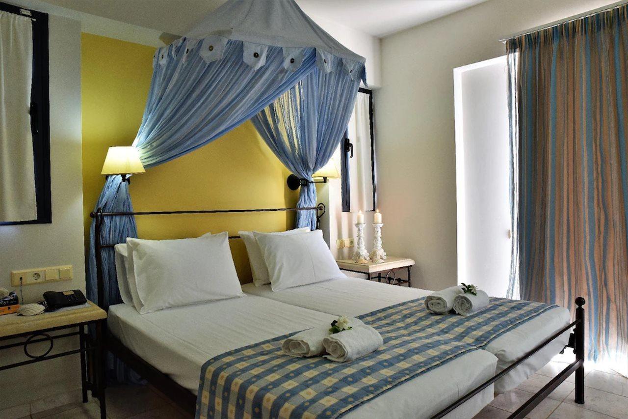 Golden Bay Hotel Apartments มาเลีย ภายนอก รูปภาพ