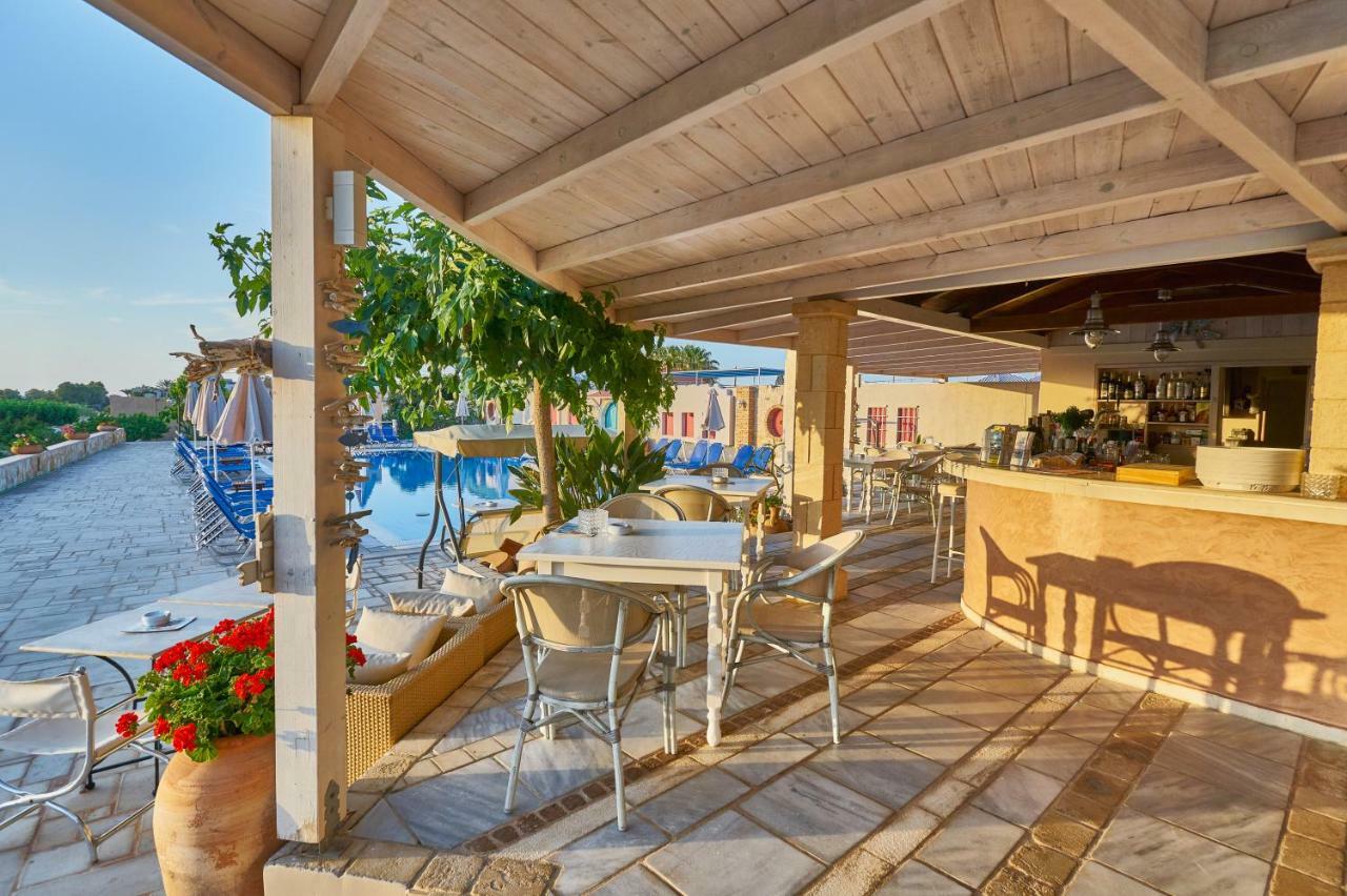 Golden Bay Hotel Apartments มาเลีย ภายนอก รูปภาพ