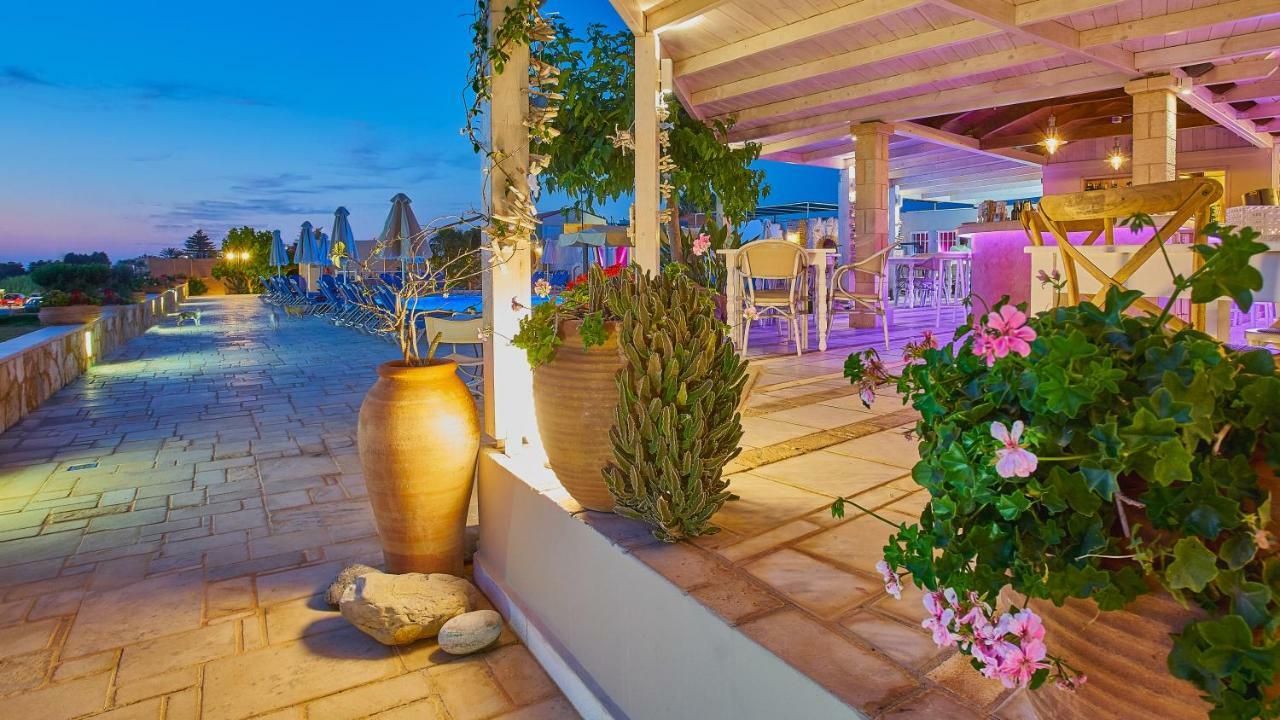 Golden Bay Hotel Apartments มาเลีย ภายนอก รูปภาพ